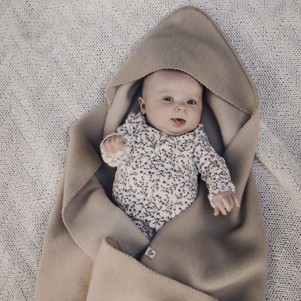 Baby omslagdoek Merinowol Alwero lifestyle.