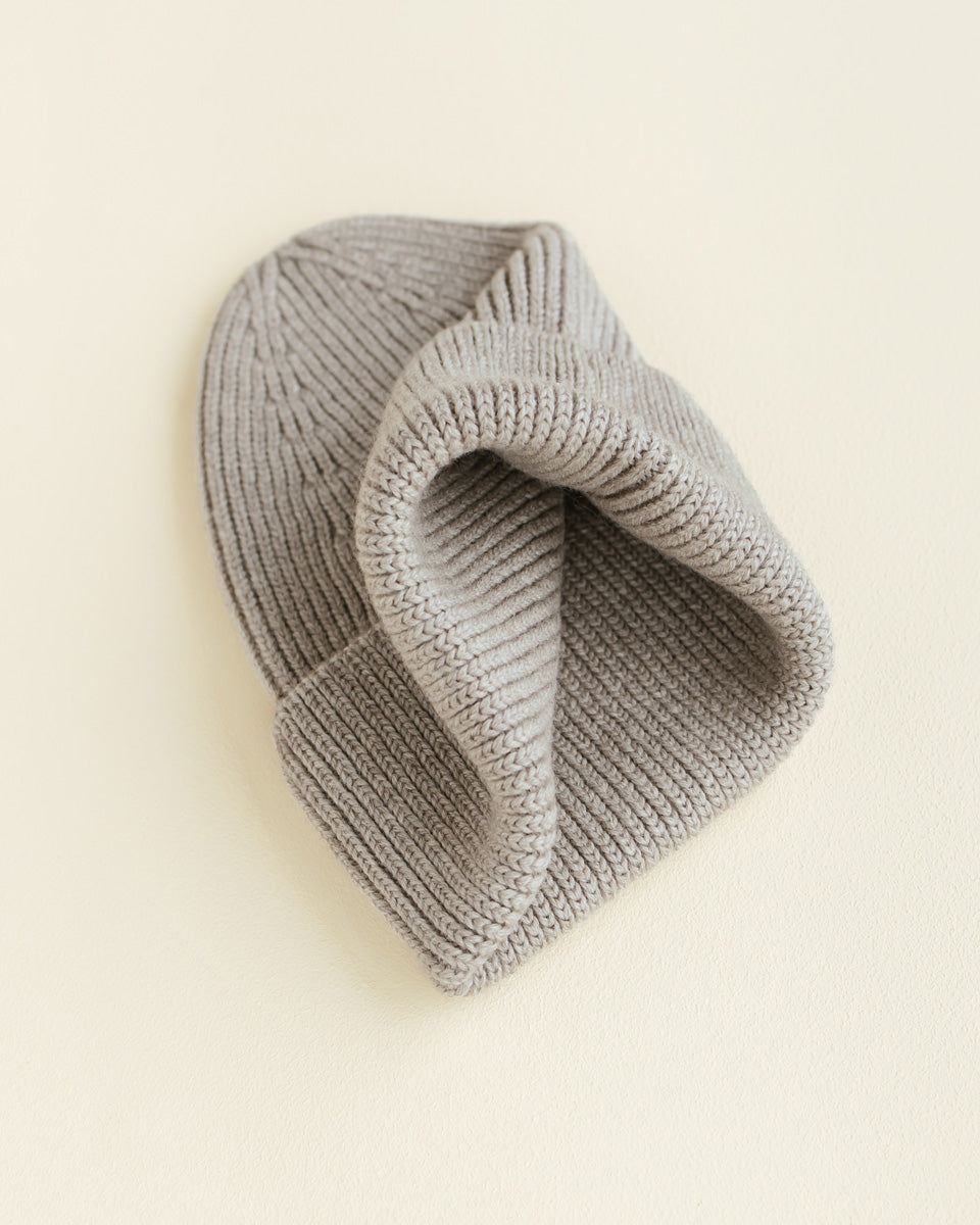 Beanie pebble