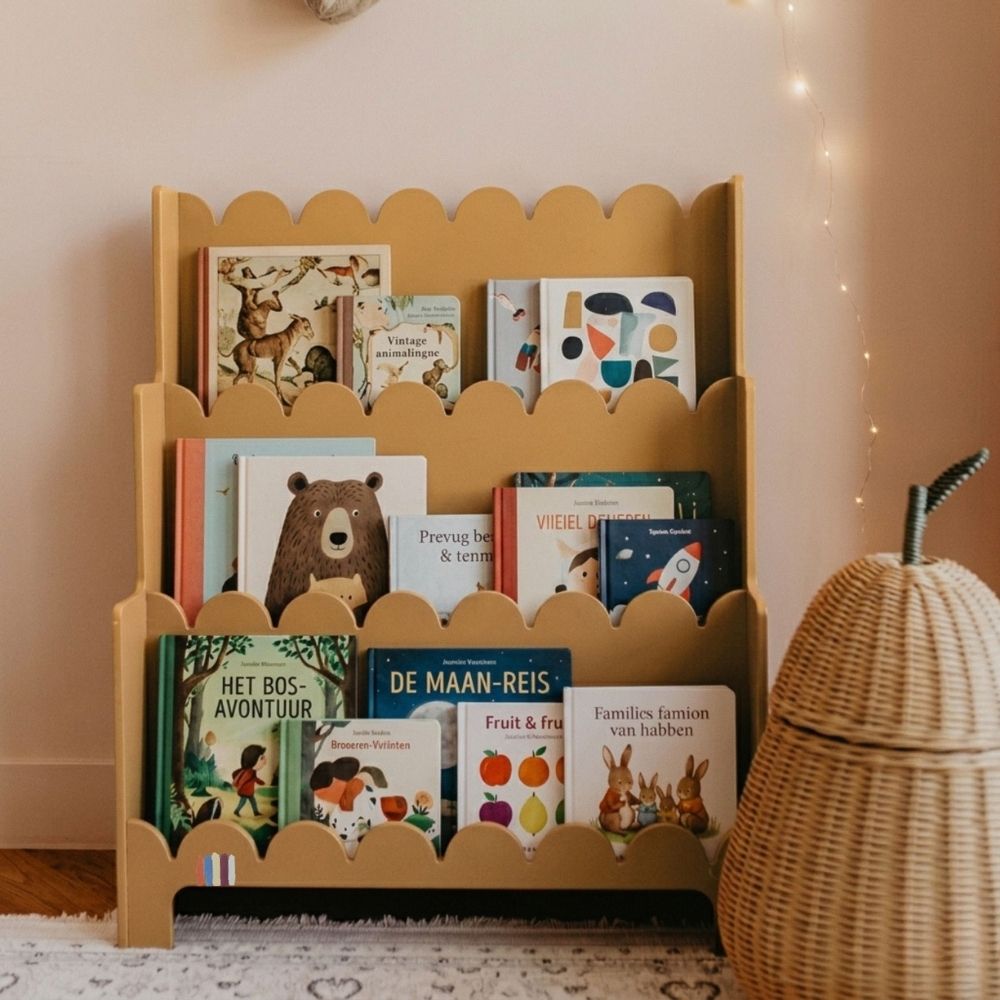 PRE-ORDER Boekenrek vintage okergeel
