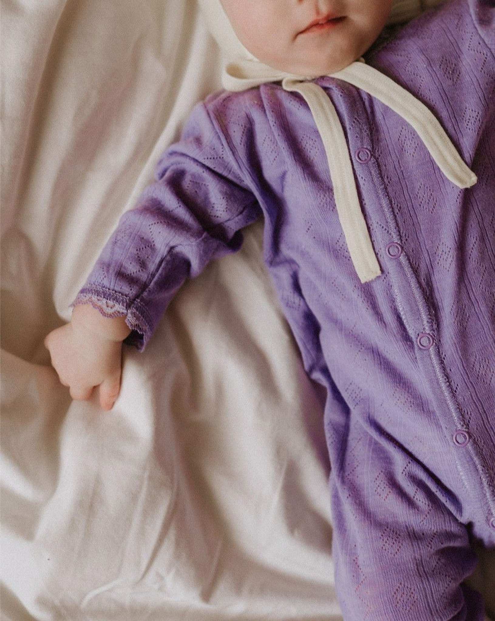 Joha Jumpsuit paars pointelle zoom in