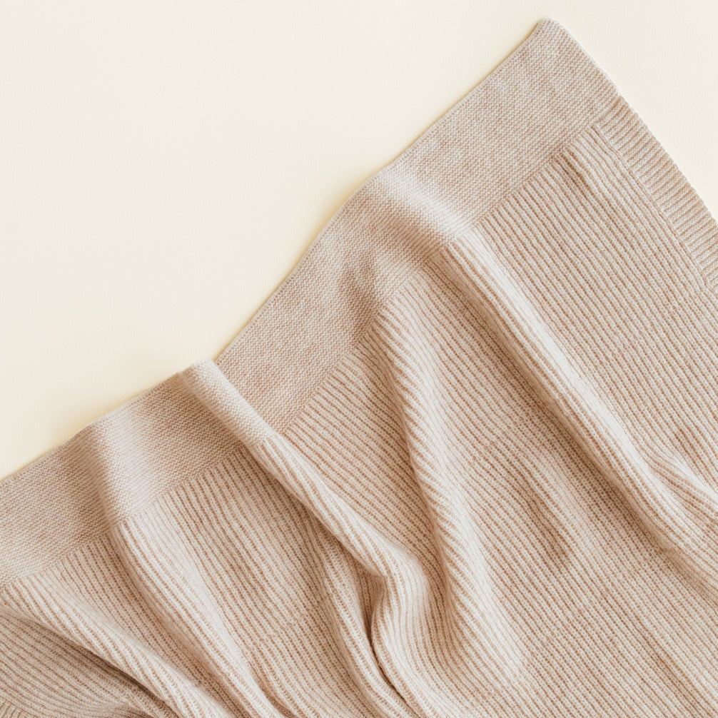 Ledikant deken Gaston Soft Beige Hvid lifestyle 3.