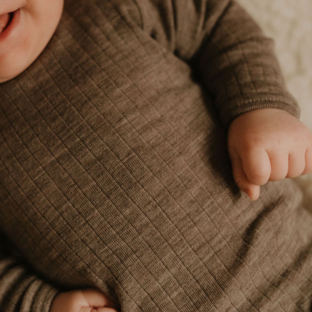 Close up Romper 100% wol sesam