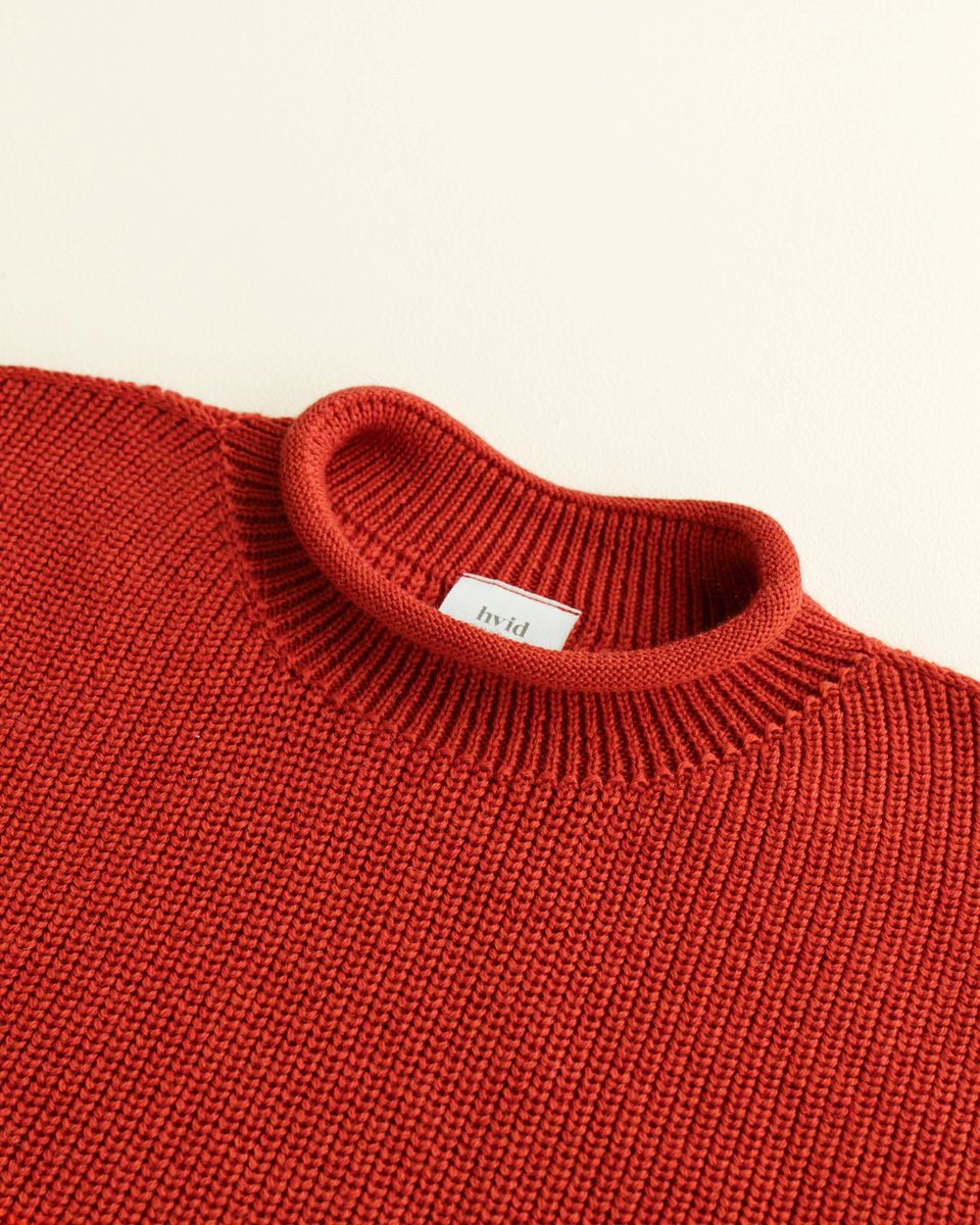 Vest helle adult red zoom in