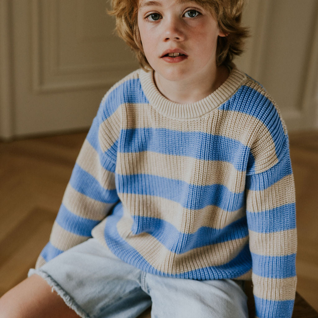Yuki Knitted Stripes Sweater voorkant aan bij grote jongen