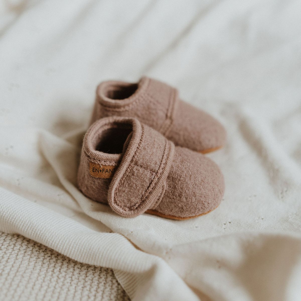 Babyslofjes wool rose
