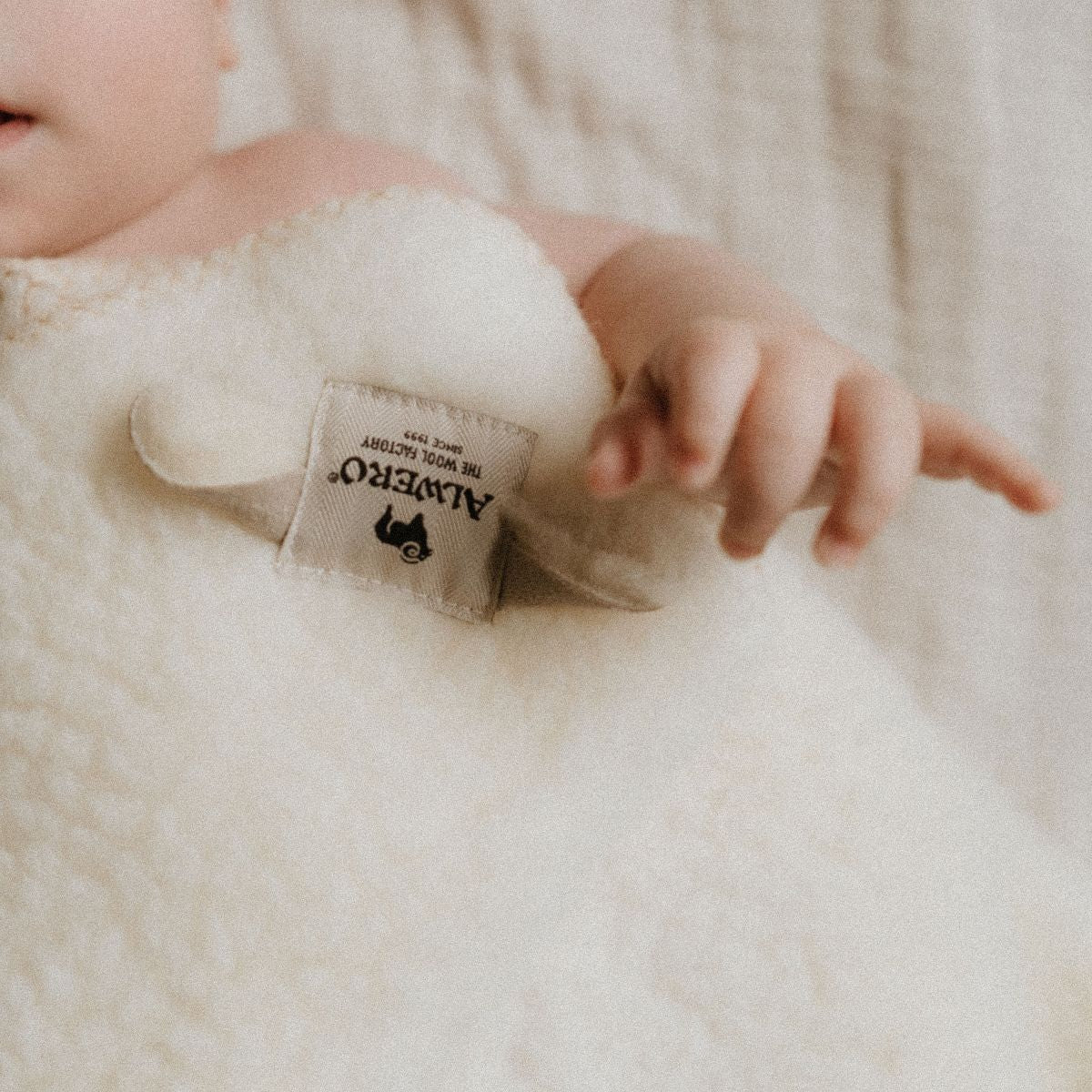 Deken modern wol - Charly's