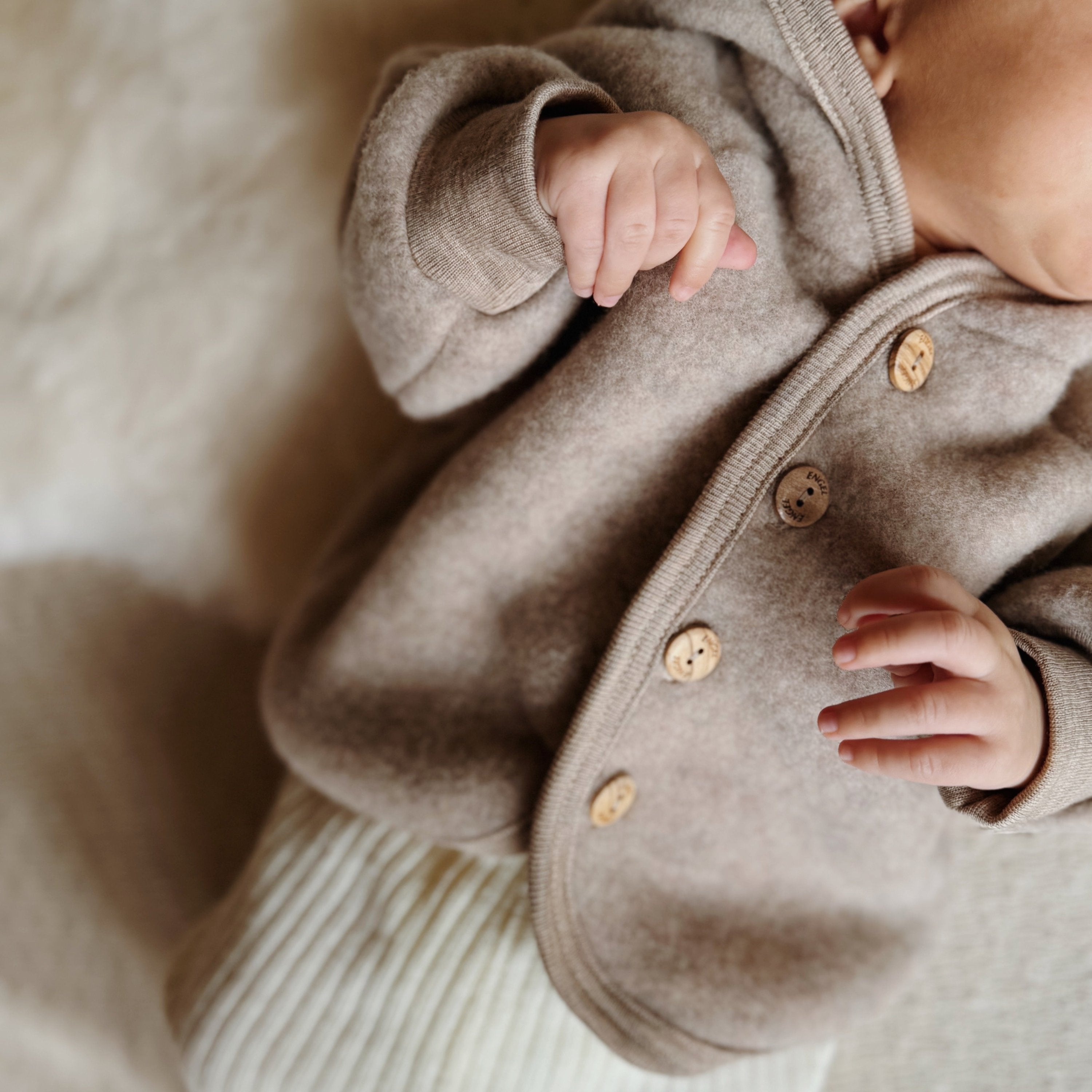 Jasje wolfleece sand - Charly's