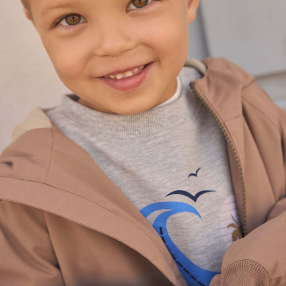 Regenjasje bruin - Charly's