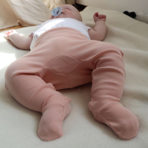 Legging voor baby's (newborn) in het rose van Mar Mar Copenhagen.