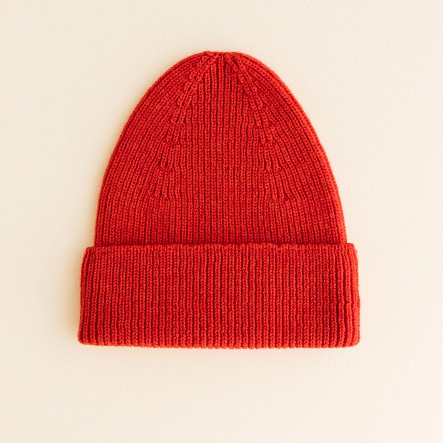 Rood (rood) beanie gebreid voor kids van HVID.