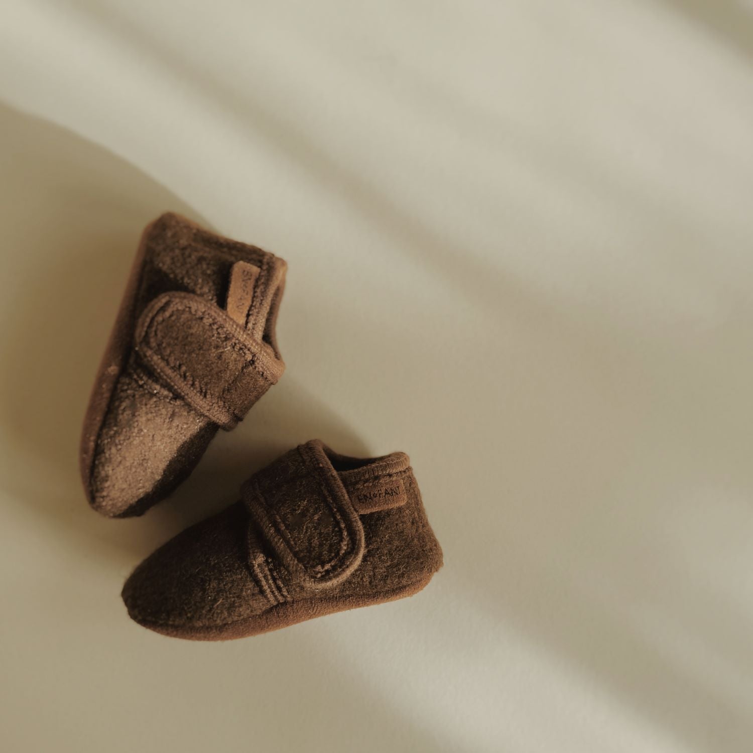 Babyslofjes wool bruin