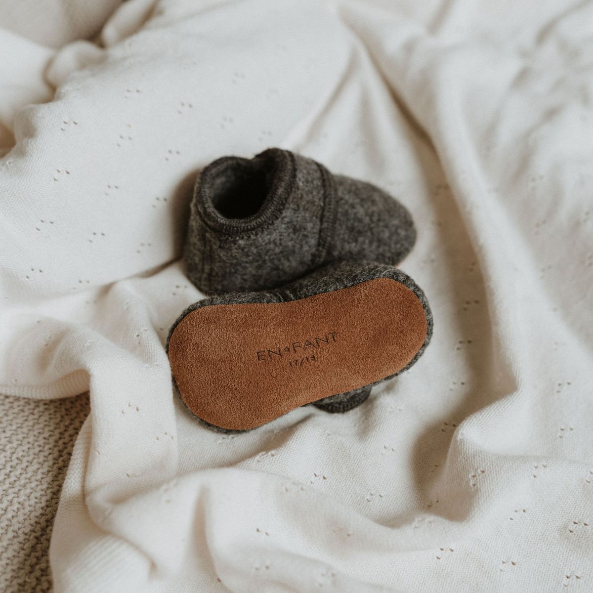 Babyslofjes wool grijs