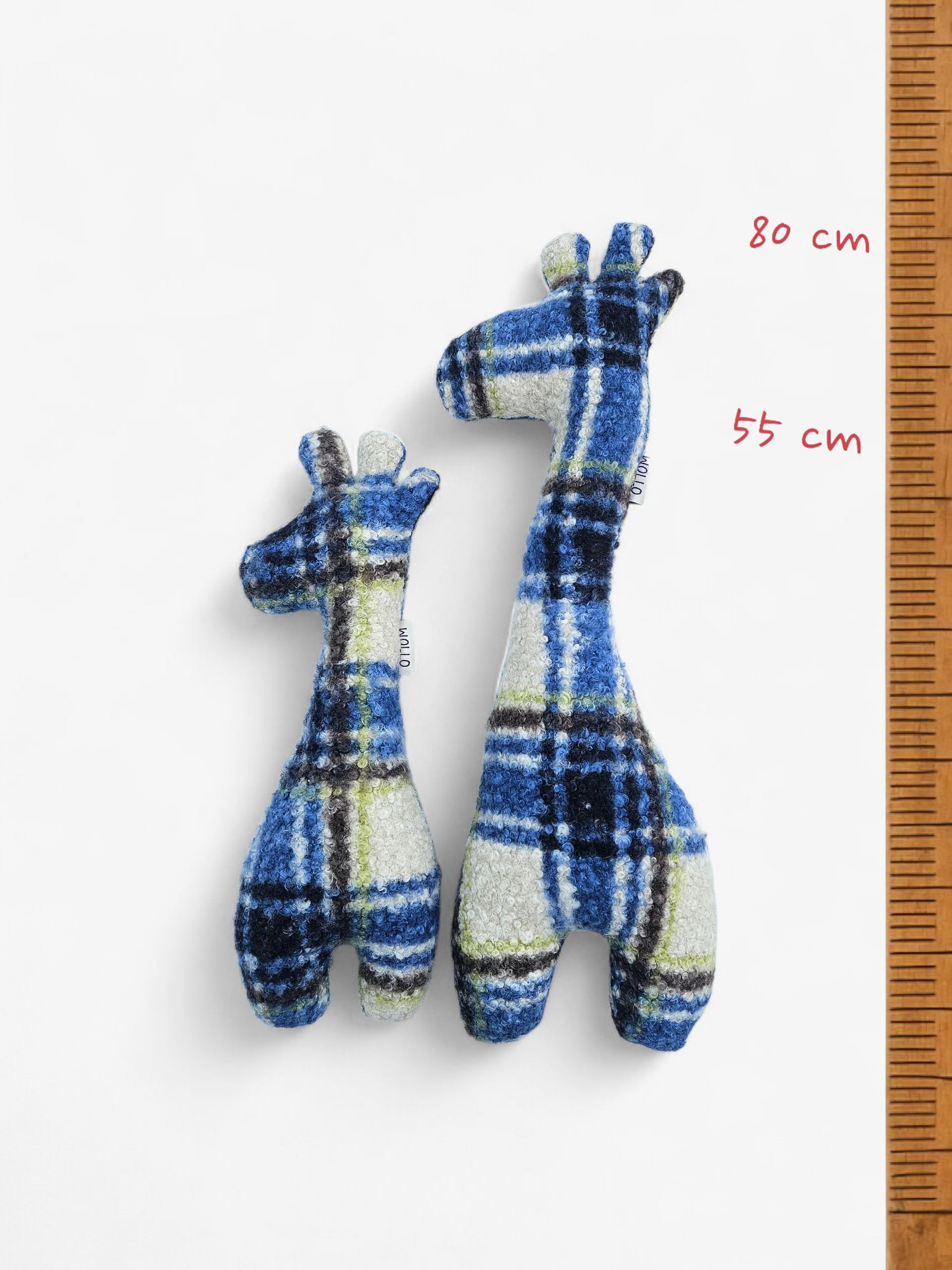 Handgemaakte wollen knuffel giraffe