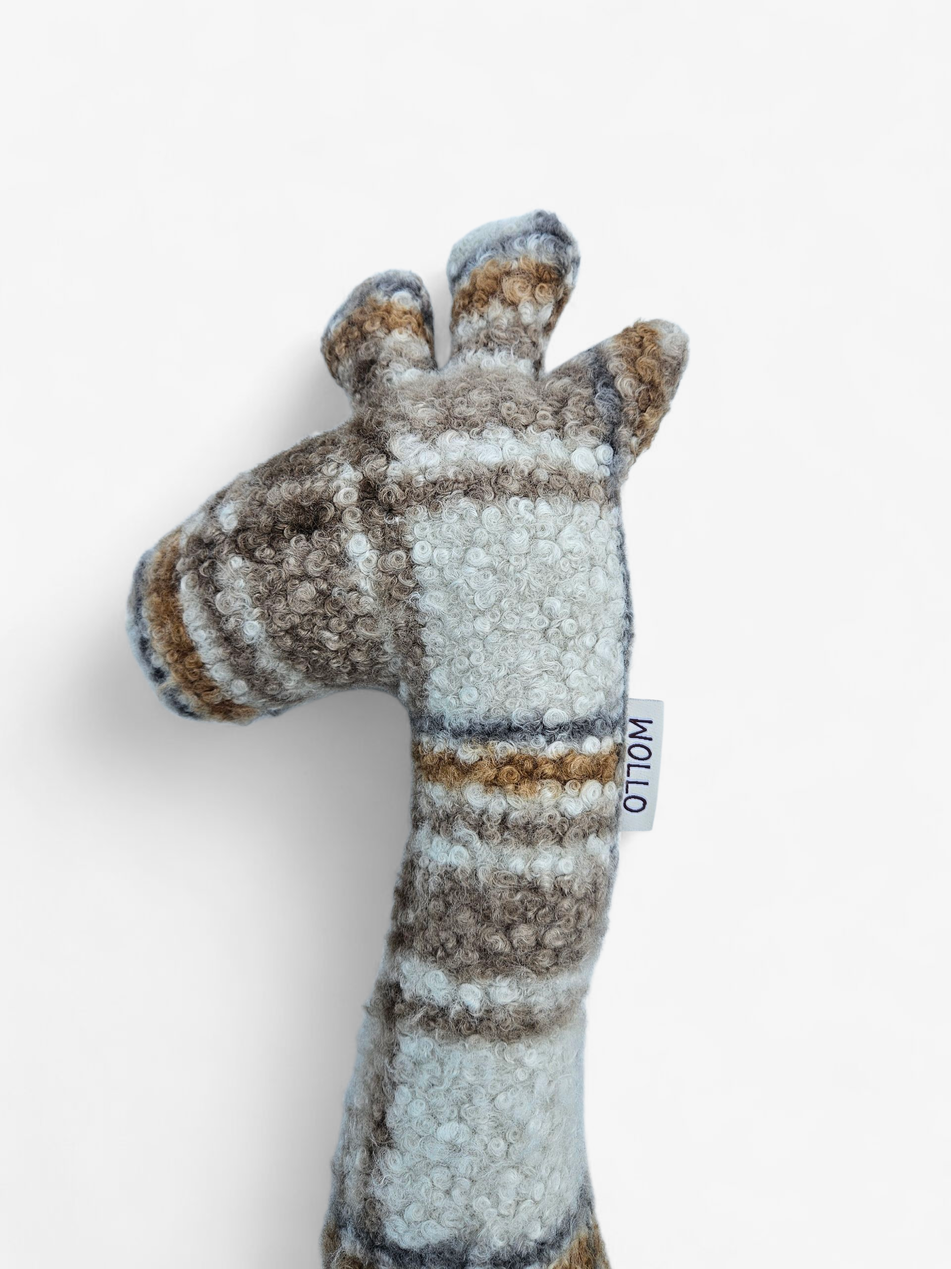 Handgemaakte wollen knuffel giraffi