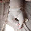 Legging voor baby's (newborn) in het wit zonder voetjes van Mar Mar Copenhagen.