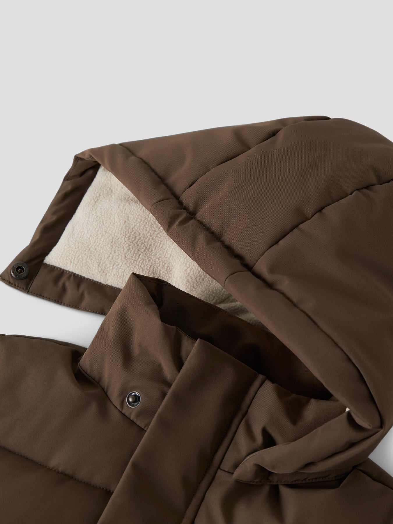 Jas puffer bruin
