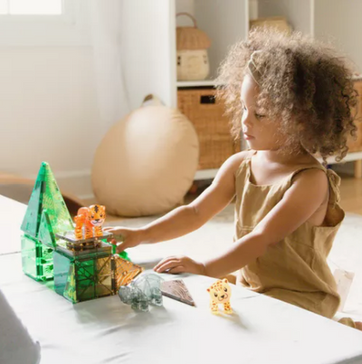 Speelgoed voor kinderen vanaf drie jaar in de vorm van Jungle Animals van het merk Magna Tiles.