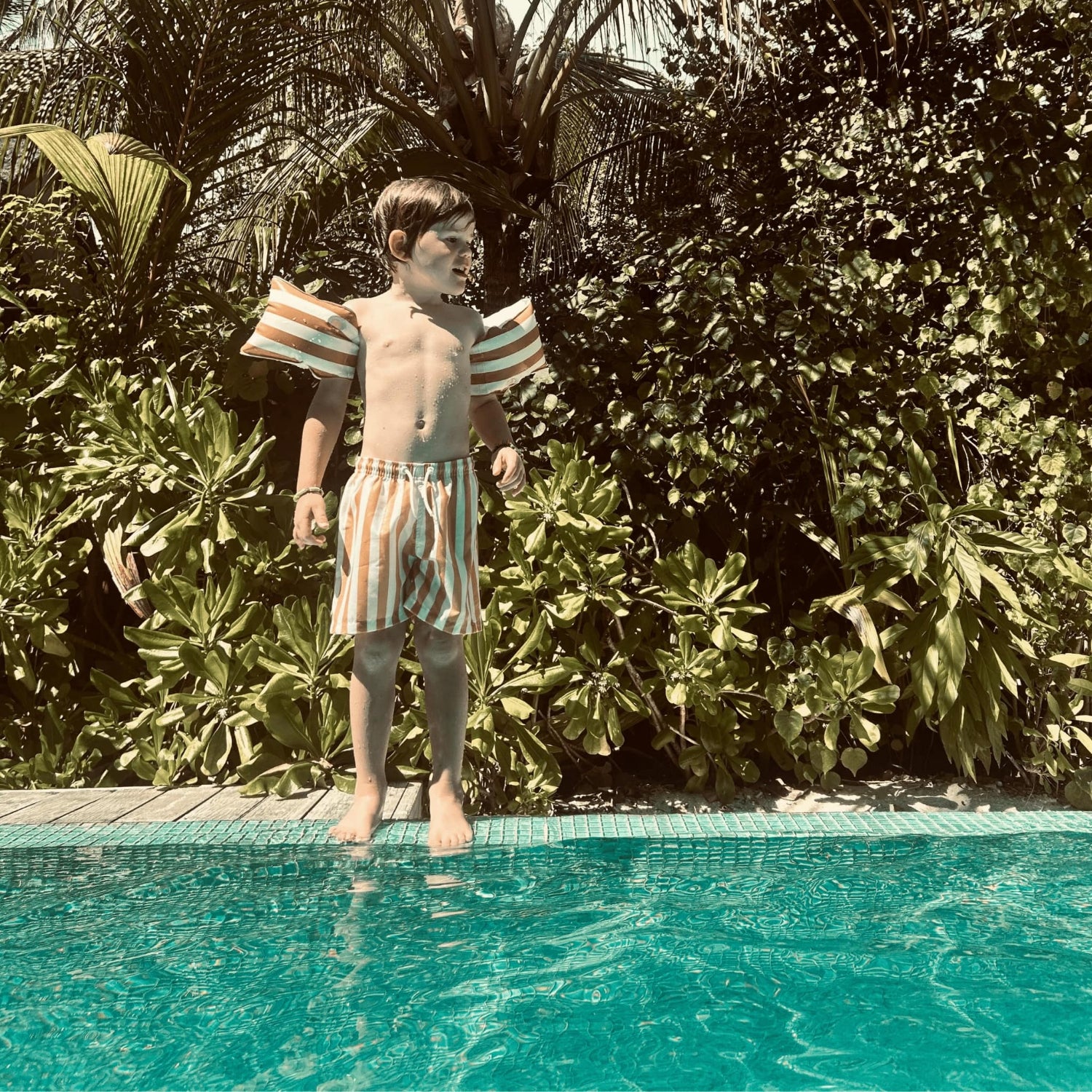 Zwembandjes geel wit gestreept