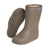 De thermoboots zijn gevoerd met wol aan de binnenzijde. De regenlaarzen zijn van ENFANT en chocolate chip van kleur.