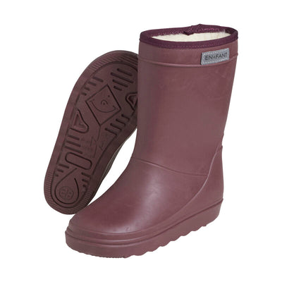 De thermoboots zijn gevoerd met wol aan de binnenzijde. De regenlaarzen zijn van ENFANT en fig van kleur.