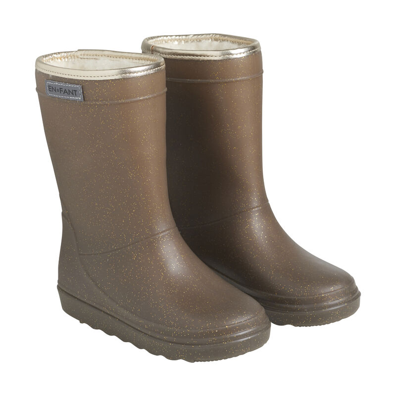 De thermoboots zijn gevoerd met wol aan de binnenzijde. De regenlaarzen zijn van ENFANT en glitter chocolate chip van kleur.