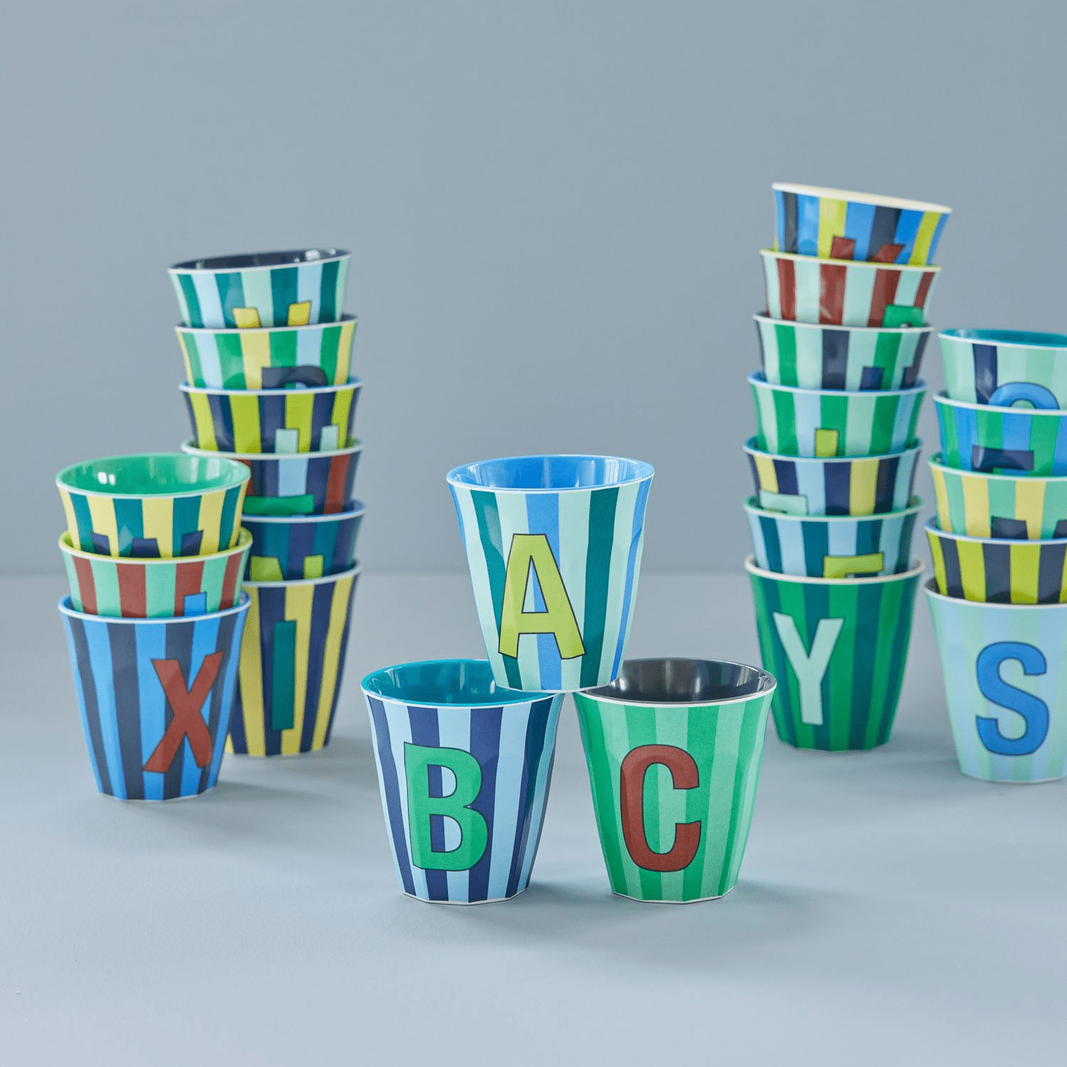 Alfabetbekers per stuk jongens - Charly's