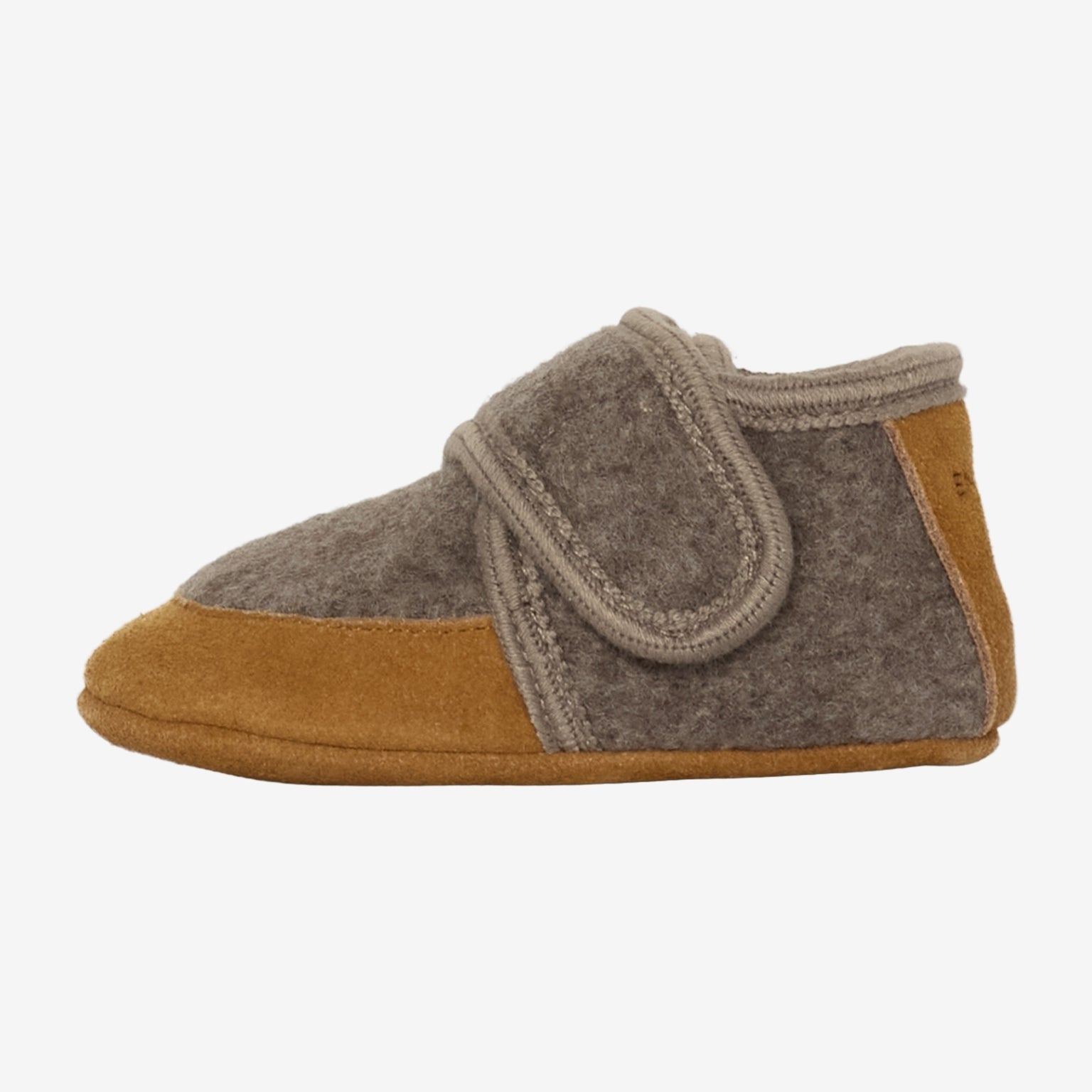 Babyslofjes walnoot suede rand - Charly's