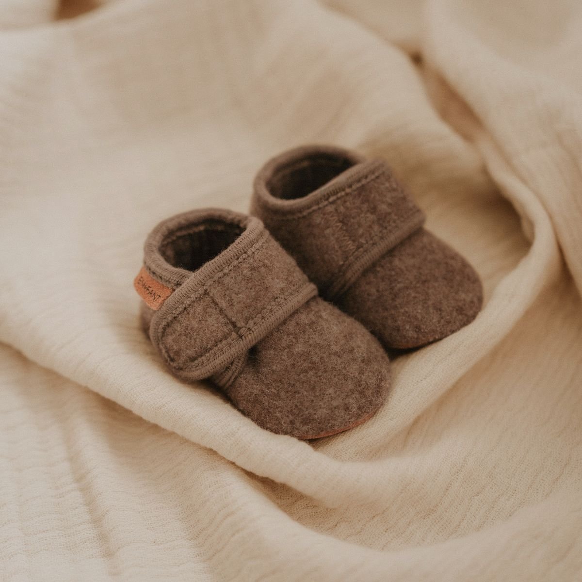 Babyslofjes wool walnut - Charly's