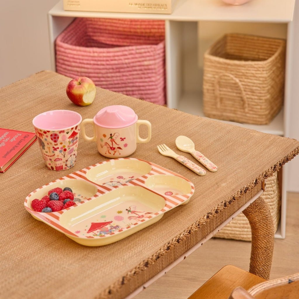 Bord roze circus vakken - Charly's