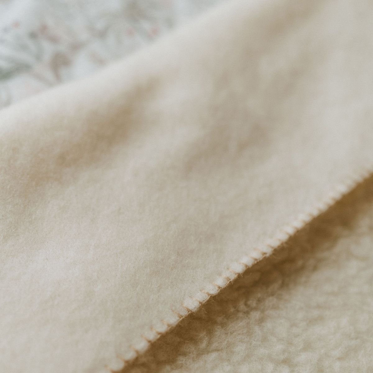 Deken modern wol - Charly's