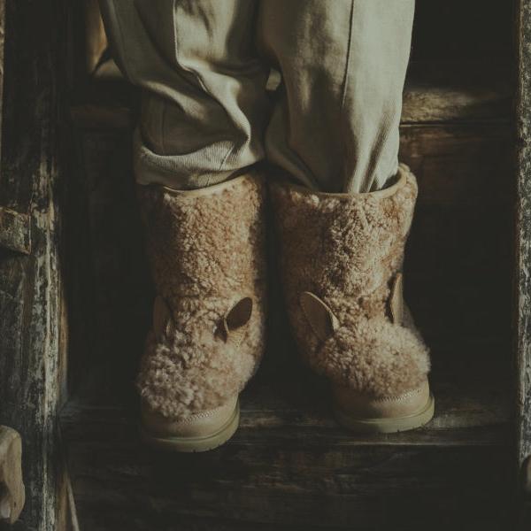 Wol gevoerde boots voor kinderen van het merk Donsje in de kleur bruin