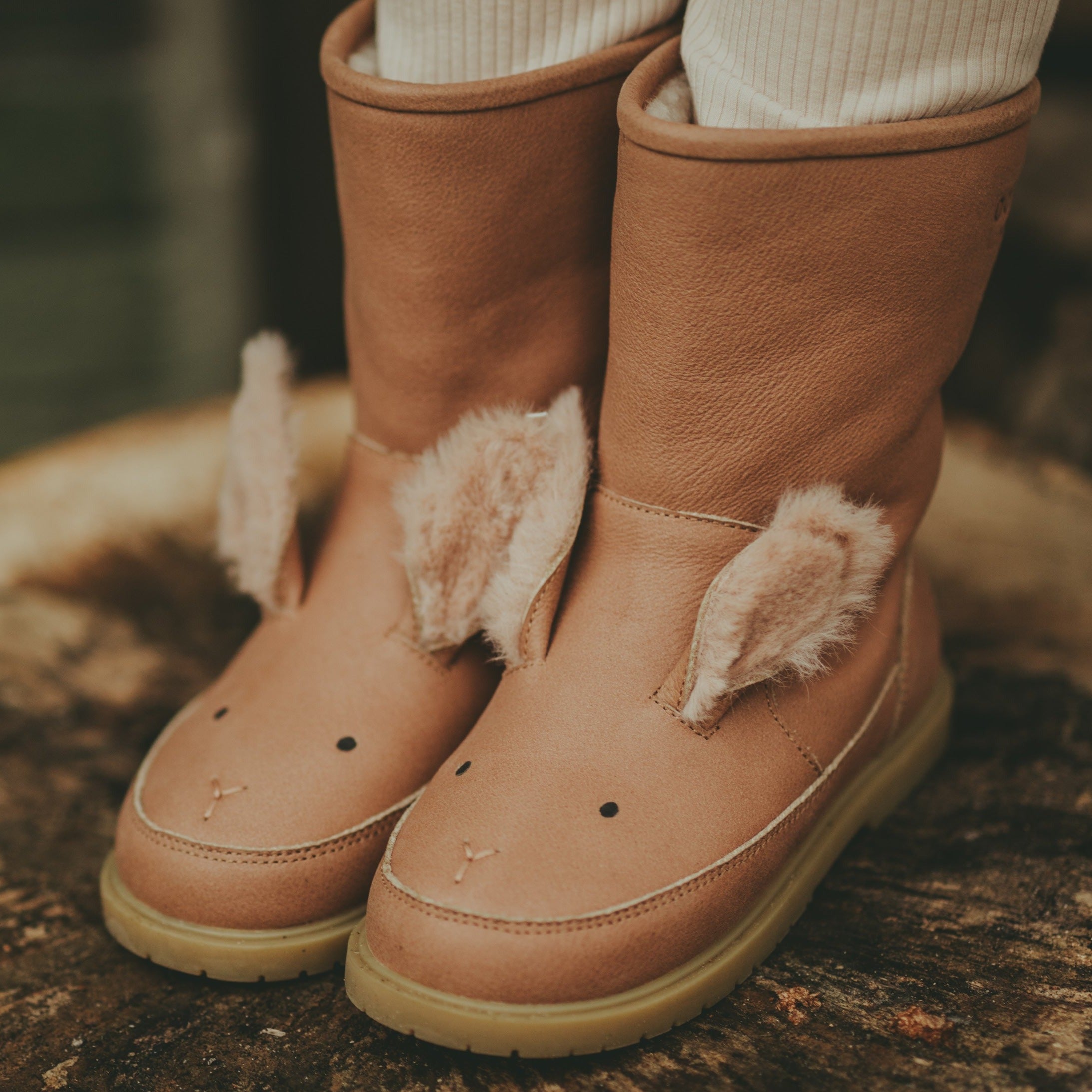 Leren boots voor kinderen met op de punt konijnen oren van Donsje