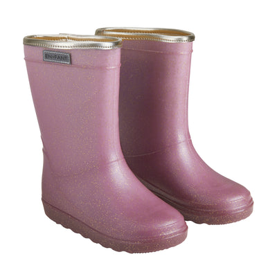 De thermoboots zijn gevoerd met wol aan de binnenzijde. De regenlaarzen zijn van ENFANT en rose glitter van kleur.