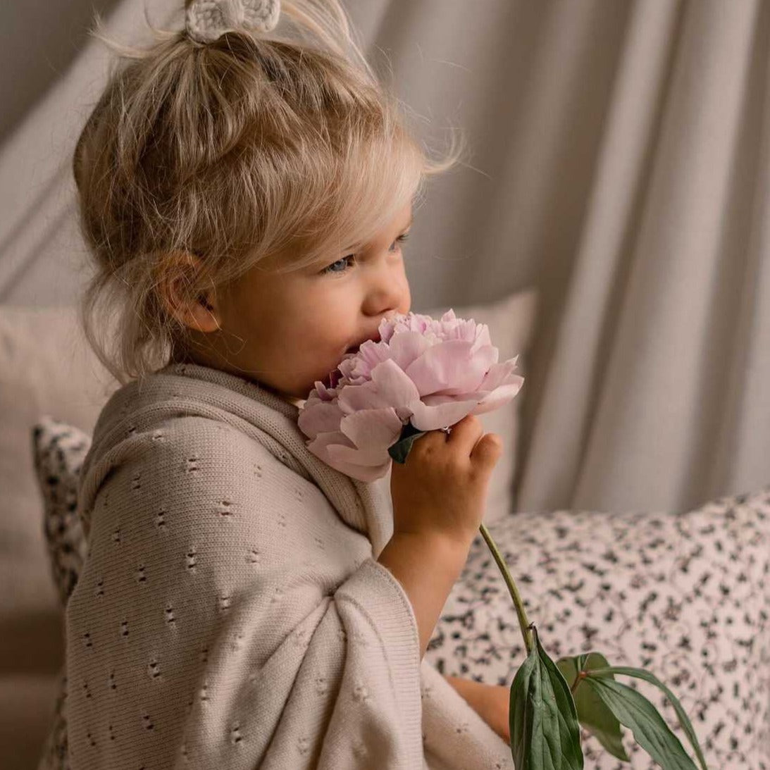 Gebreide deken voor baby's / kids in Off White van HVID. 