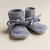 Gebreide booties voor baby's in de kleur grijs van HVID.