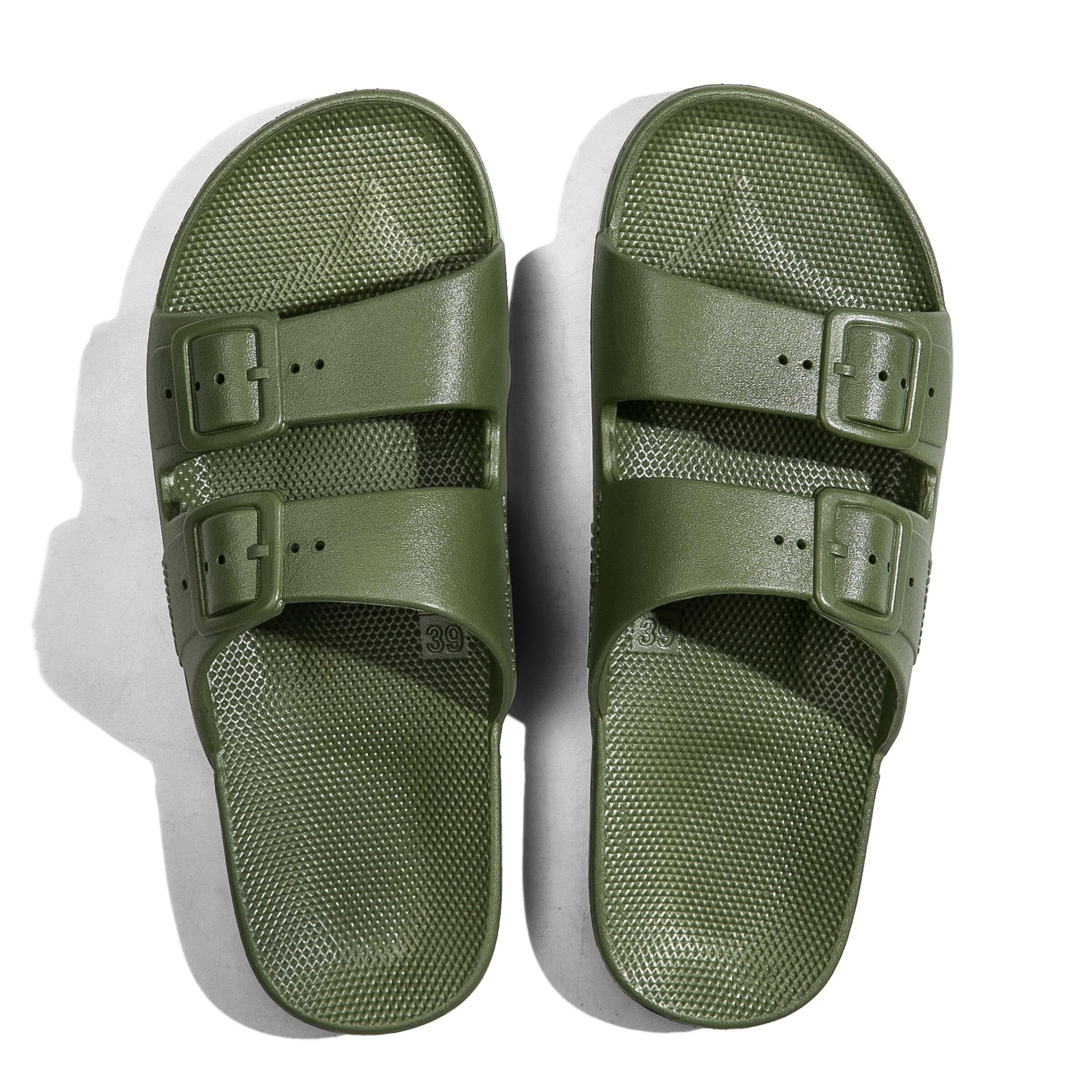 Groene sandalen voor kinderen en volwassenen van het merk freedom Mozes