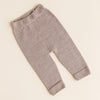 Gebreide broek voor baby's in de kleur sand van HVID.