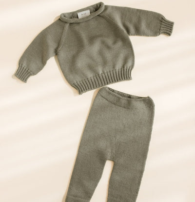 Gebreide trui voor baby's in de kleur groen van HVID.