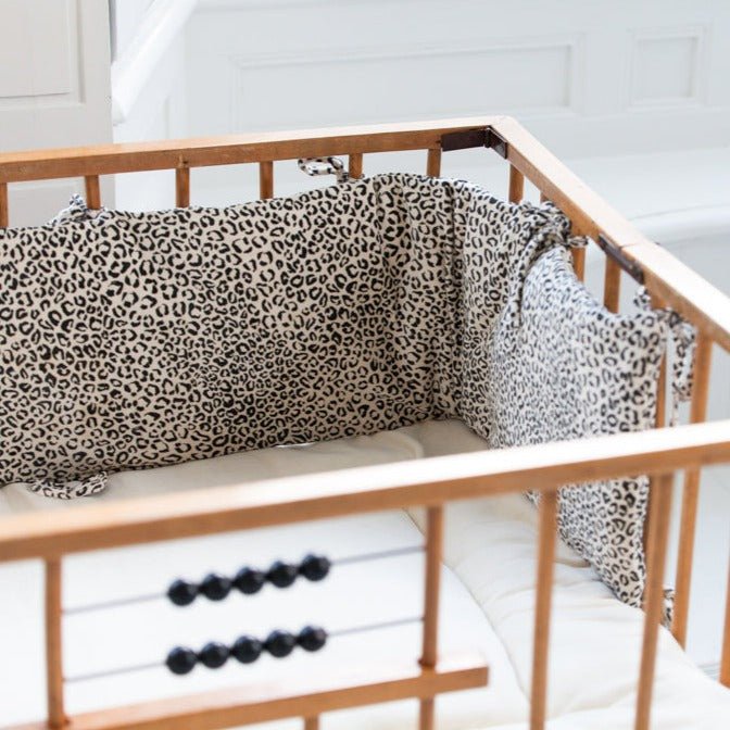 Bed Bumper Snow Leopard - Charly's